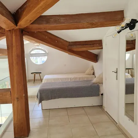 Les Pieds Dans L Eau Hyères