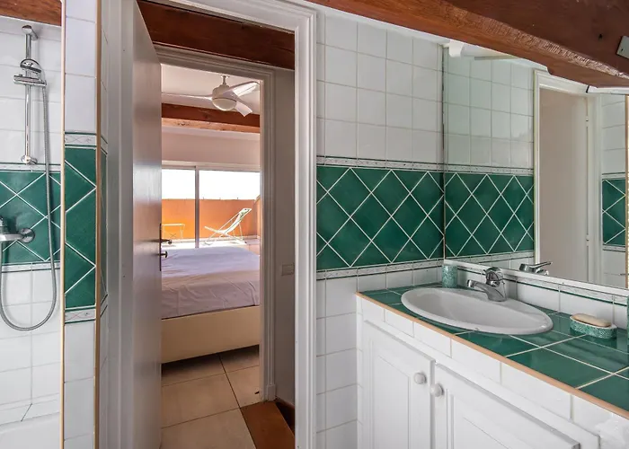 Les Pieds Dans L Eau Hyères