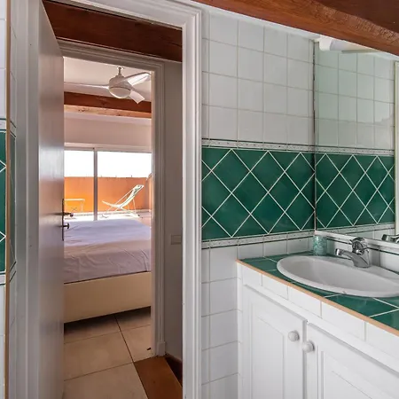 Les Pieds Dans L Eau Hyères