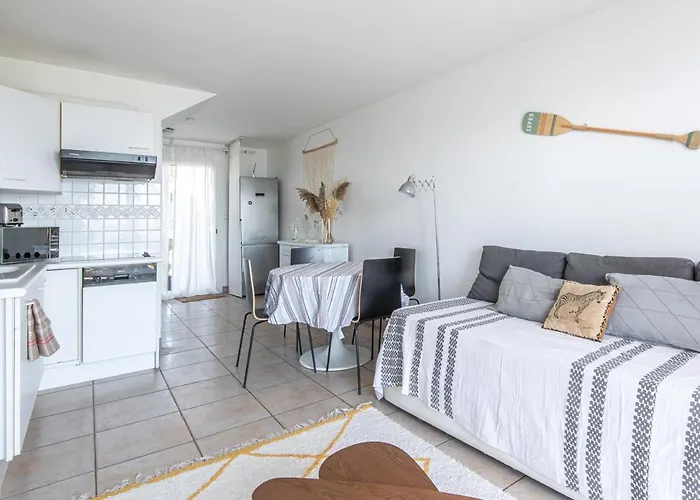 Apartment Les Pieds Dans L Eau