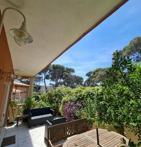 Les Pieds Dans L Eau Apartment