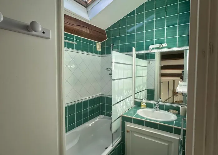 Les Pieds Dans L Eau