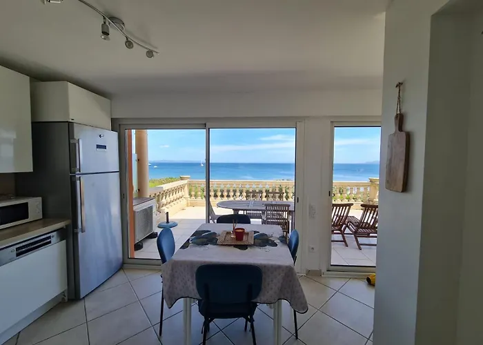 Apartment Les Pieds Dans L Eau