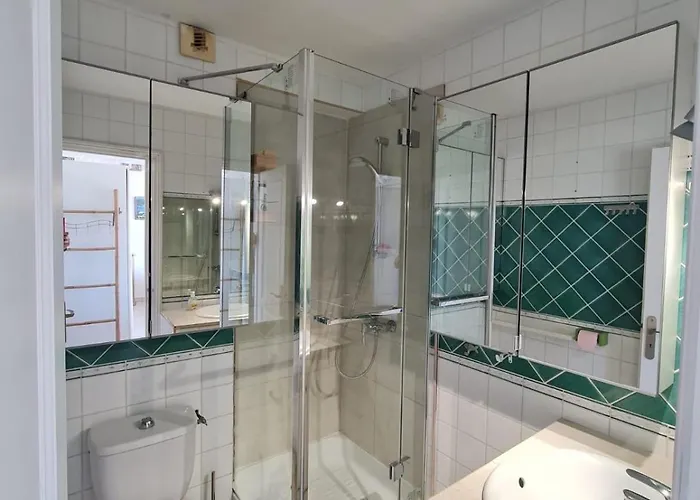 Les Pieds Dans L Eau Apartment *