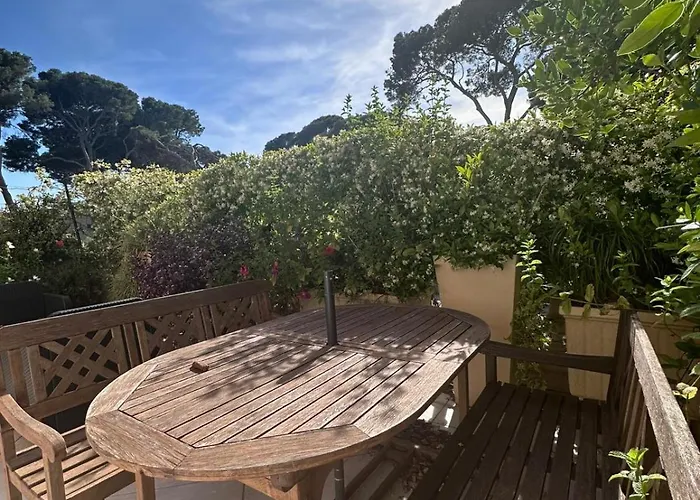 Les Pieds Dans L Eau Apartment Hyères